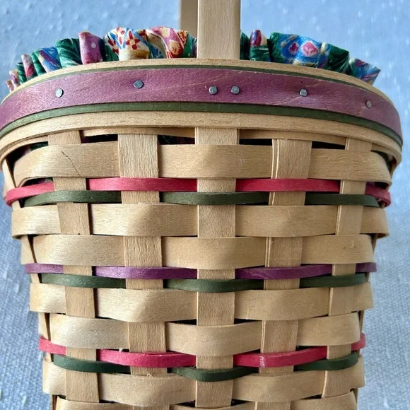 Longaberger 1996 Vintage Easter Basket - Picture 3 of 9
